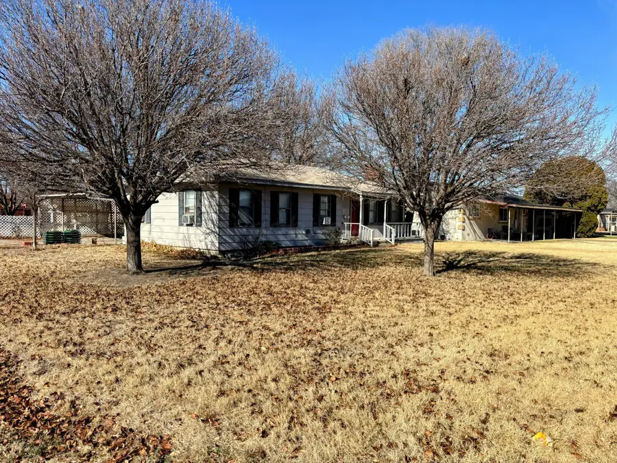 1622 S Colgate Street, Perryton, TX 79070 - #2