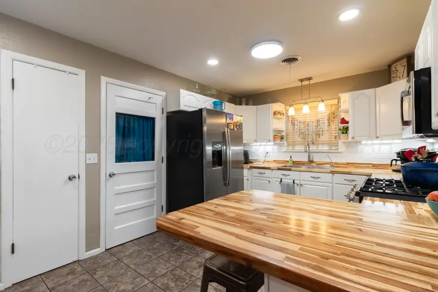 1025 Sunrise Drive, Amarillo, TX 79104-3309 - #3