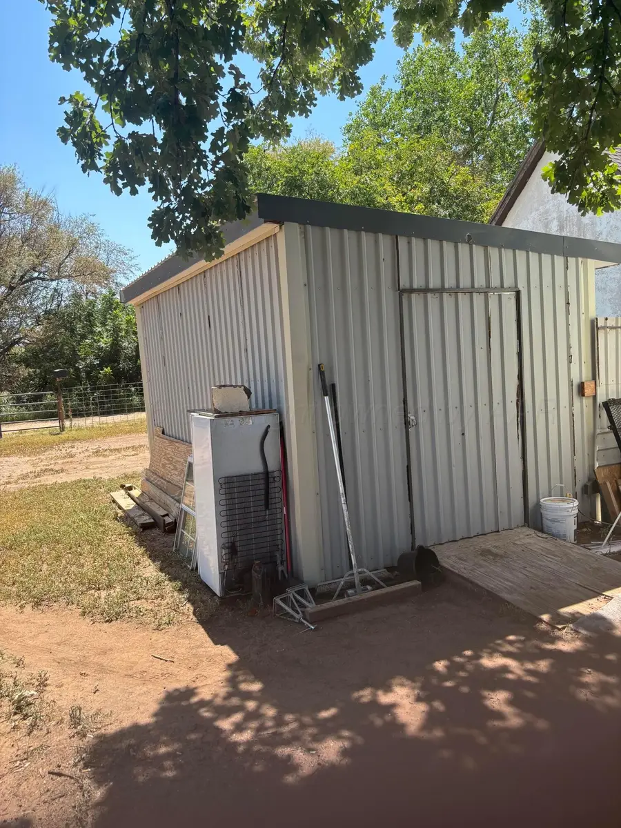 908 NW Avenue A, Childress, TX 79201 - #2