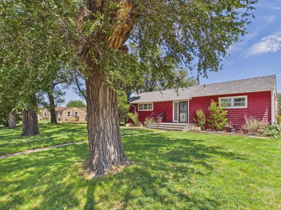 1007 S 2nd Street, Texhoma, TX 79084 - #2