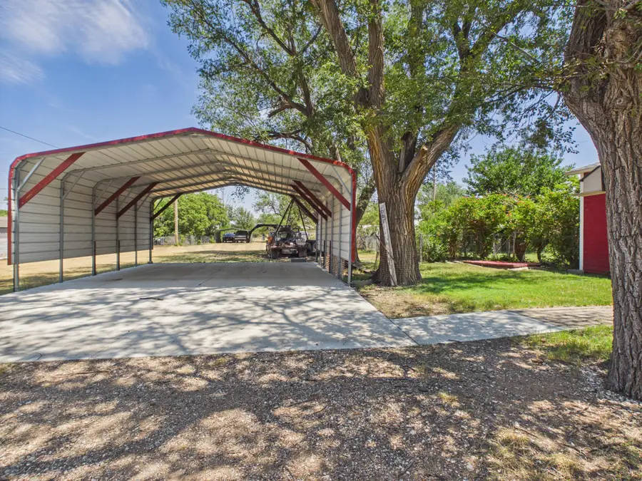 1007 S 2nd Street, Texhoma, TX 79084 - #3