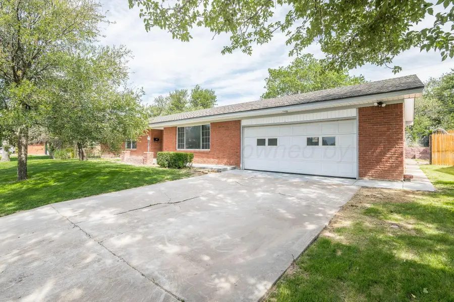 1409 Hillcrest Drive, Canyon, TX 79015 - #2
