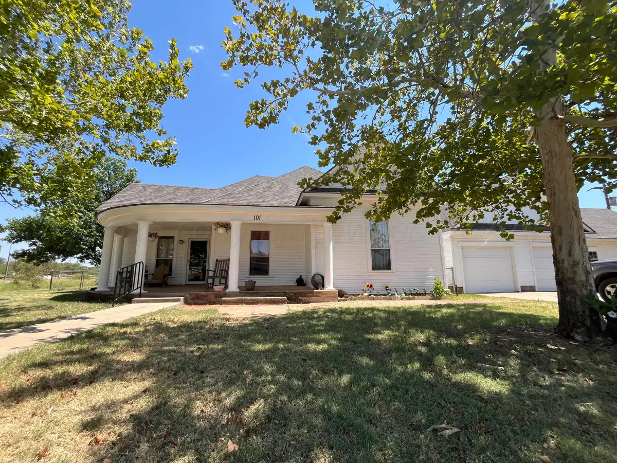 101 SE 6th Se Street, Childress, TX 79201 - #1