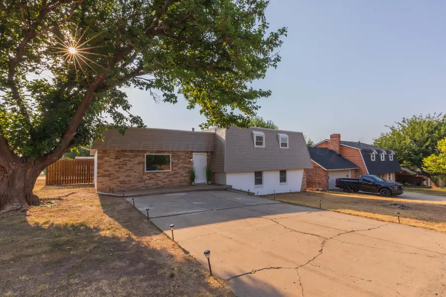 1612 N Evergreen Street, Pampa, TX 79065-4522 - #2