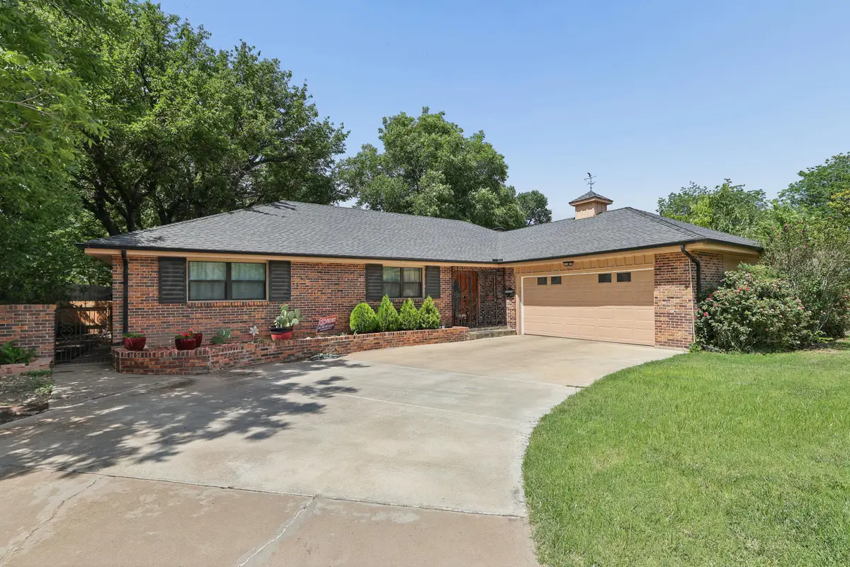 4410 Olsen Boulevard, Amarillo, TX 79106-6041 - #1