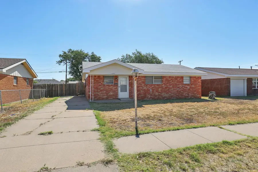 1252 Iris Street, Amarillo, TX 79107-8023 - #2