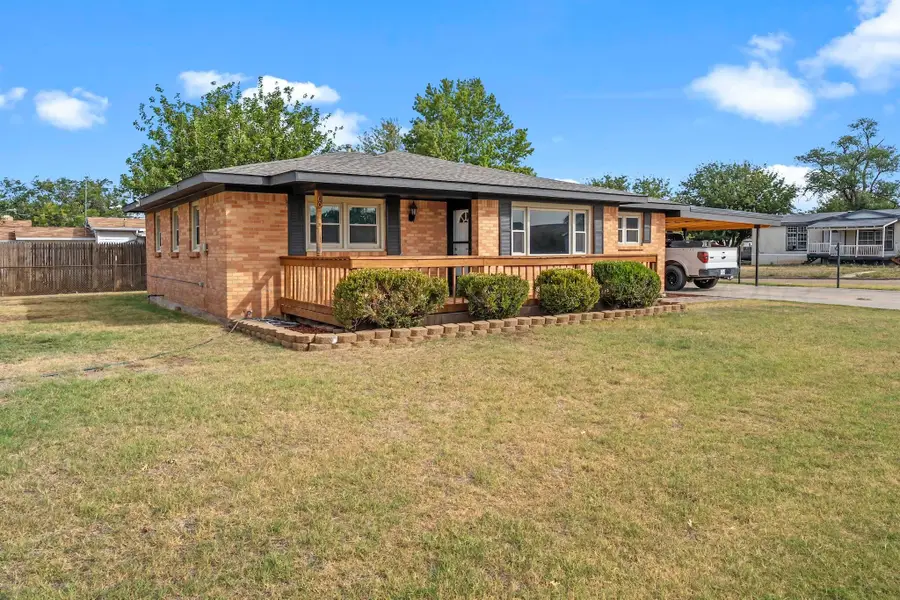 500 W Lasalle Street, Fritch, TX 79036 - #3