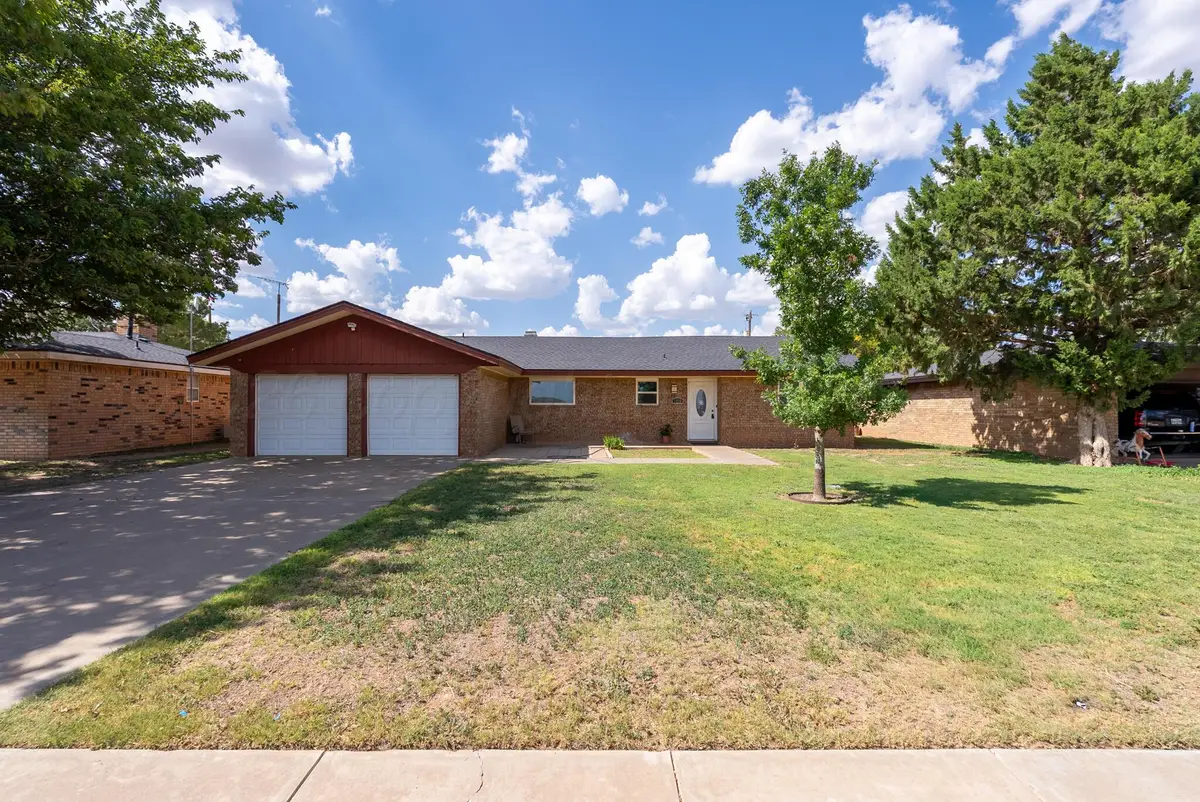 1518 Ruskin Circle, Dimmitt, TX 79027 - #1