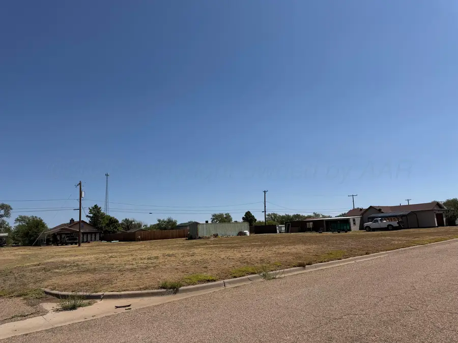 404 N Longwood Avenue, Fritch, TX 79036 - #3
