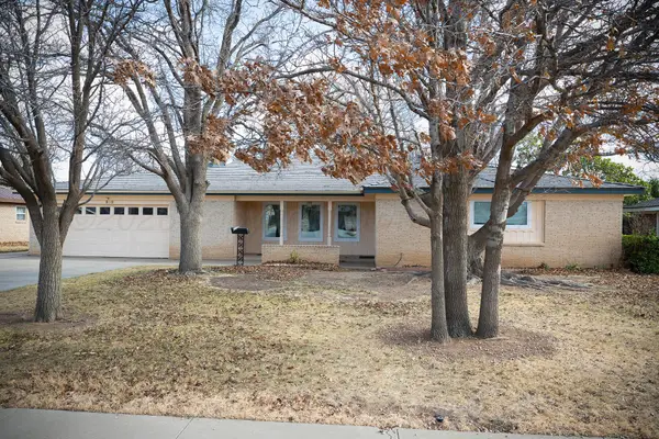 309 Bennett Drive, Dumas, TX 79029-4132