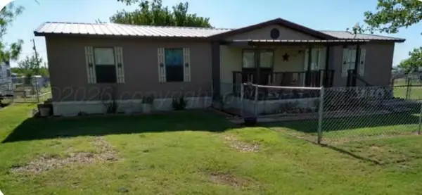 206 S Harbor Drive, Fritch, TX 79036