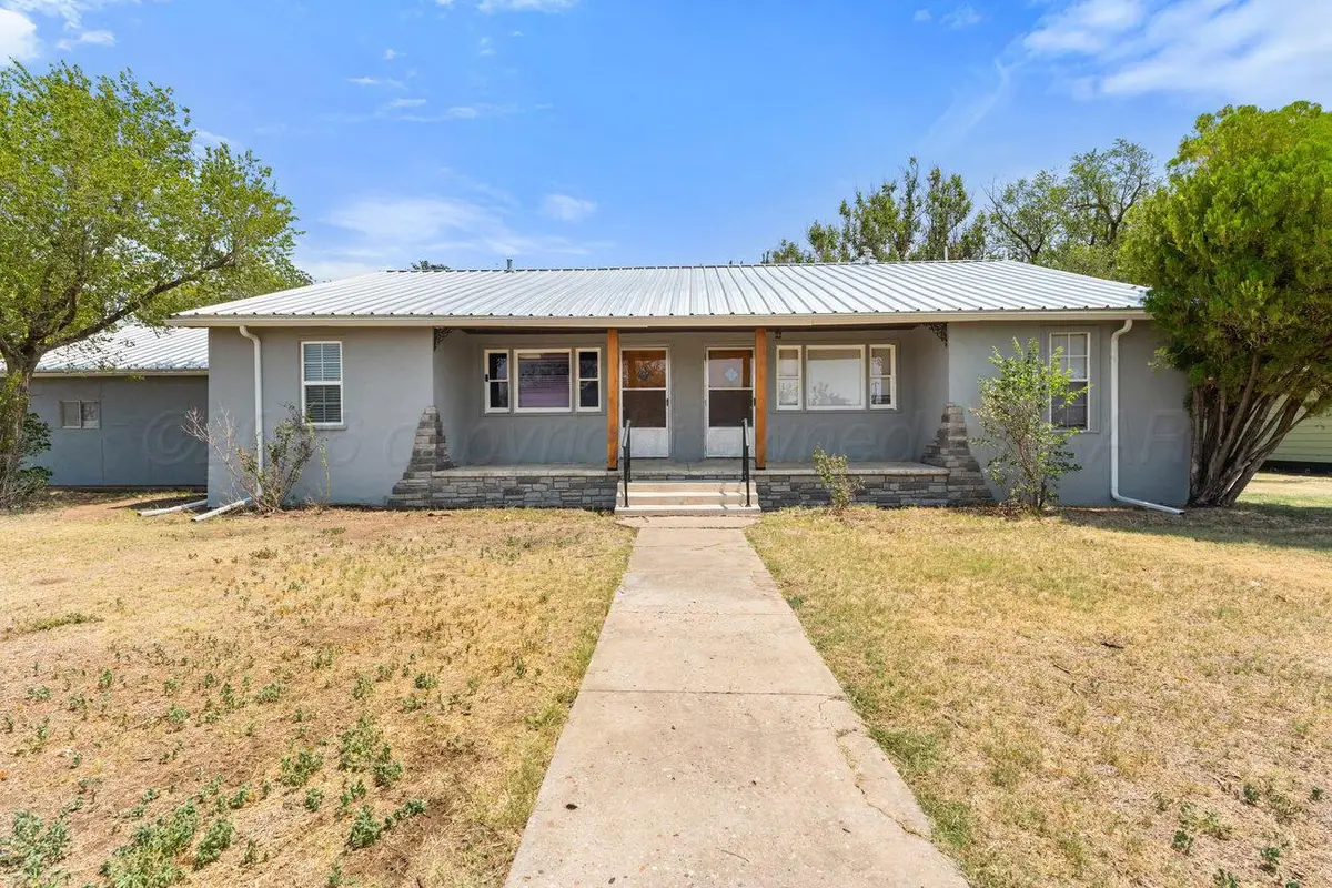401 Dysart Street, Claude, TX 79019 - #1