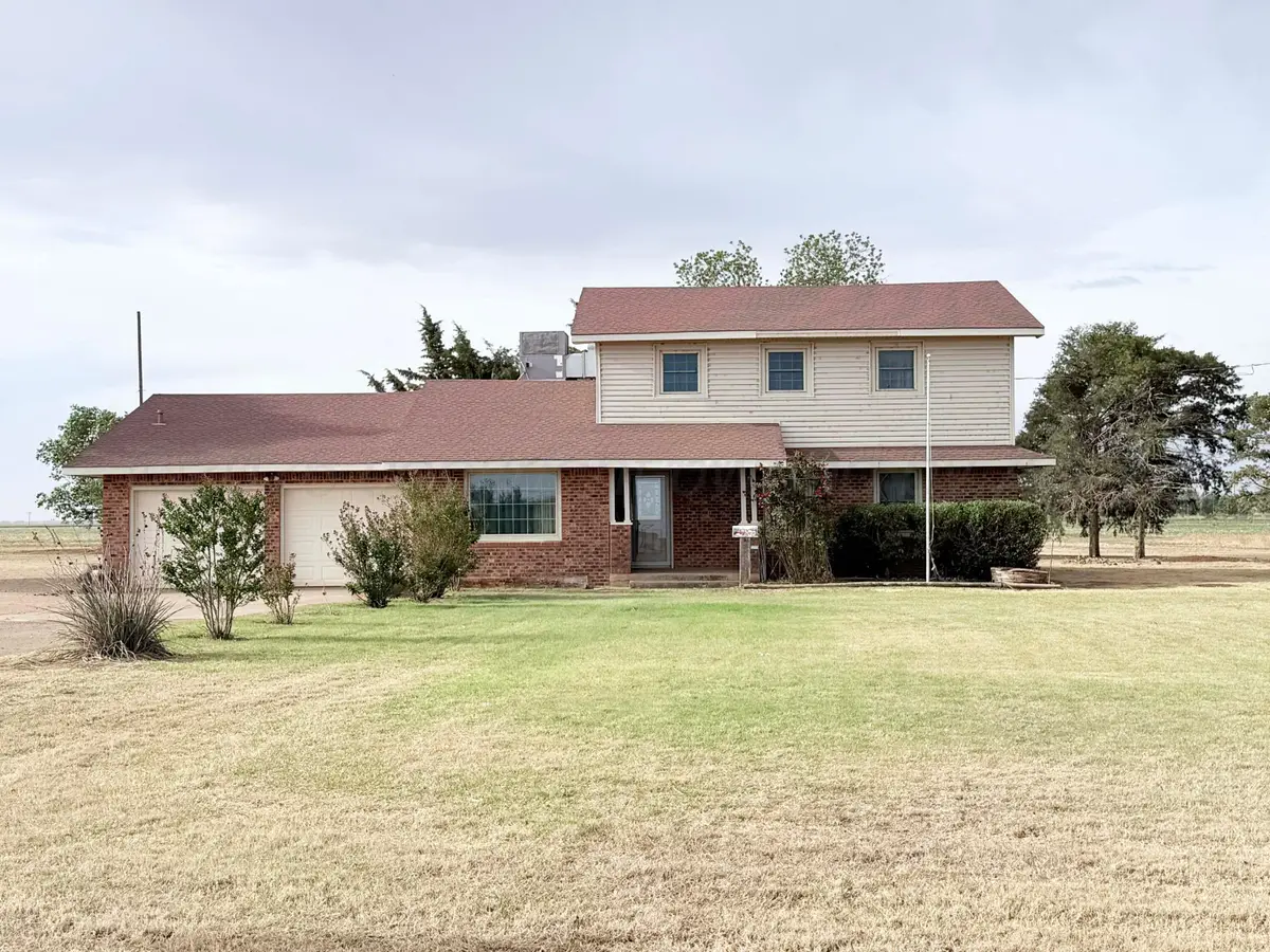 2034 Co Rd 621, Dimmitt, TX 79027 - #1