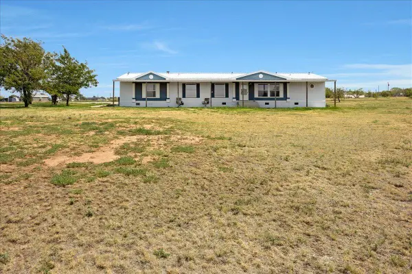 8910 Adair Drive, Amarillo, TX 79108-1985
