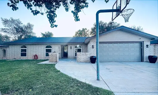 602 Forrest Drive, Dumas, TX 79029-3114