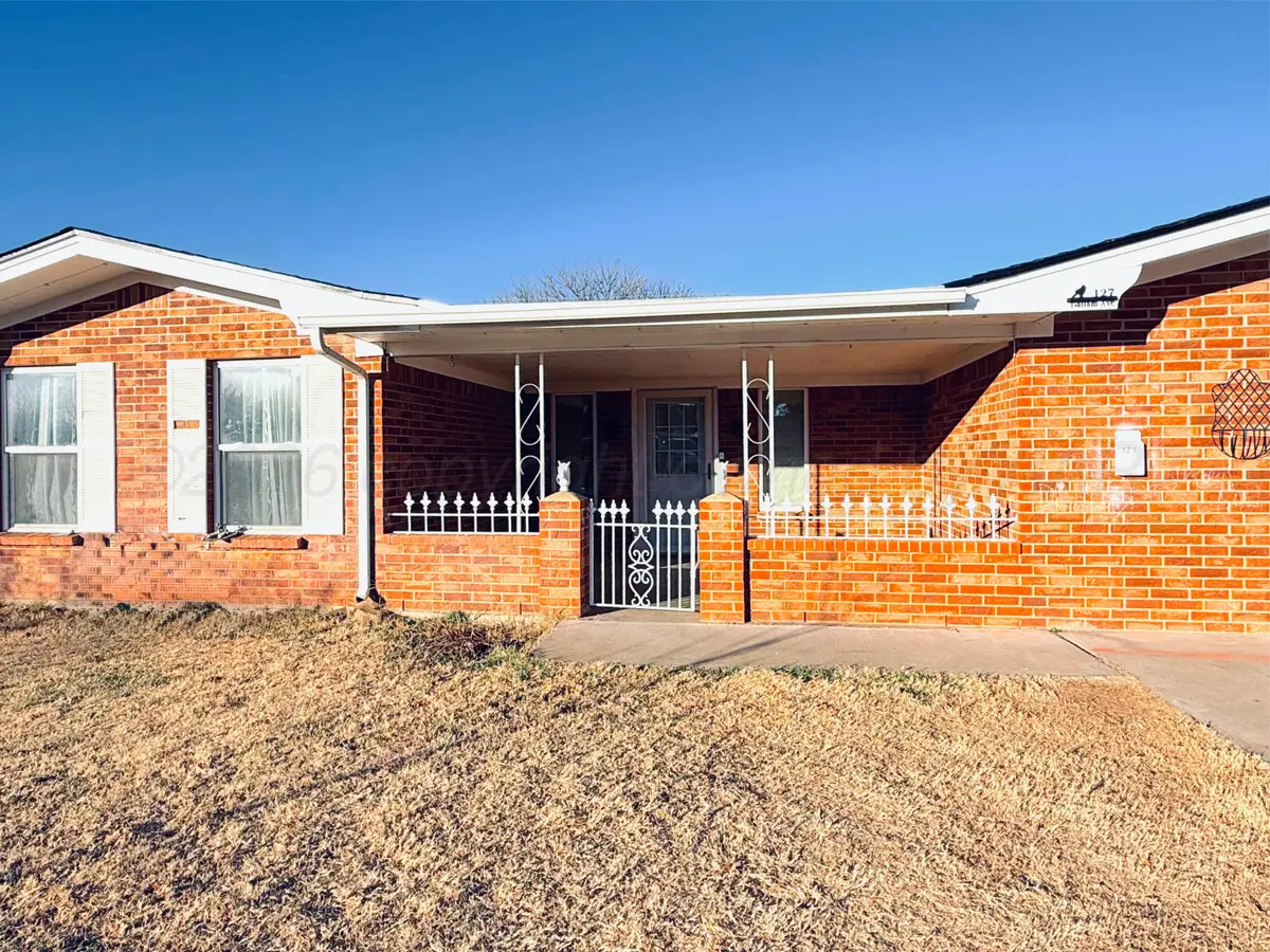 127 Dallam Avenue, Dumas, TX 79029-3517 - Image #1
