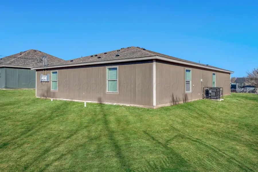 1421 NW 16th Avenue, Amarillo, TX 79107 - #2