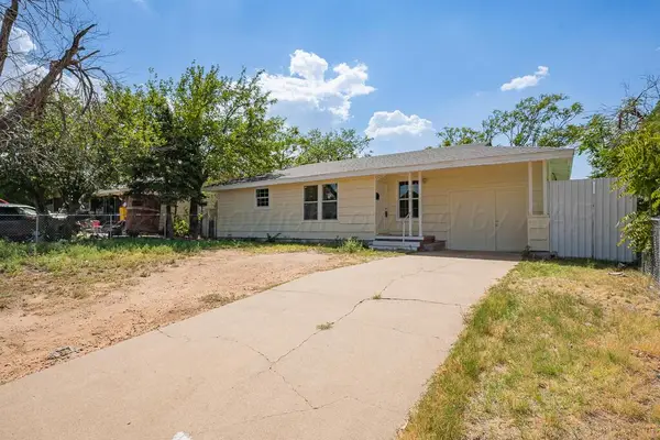2029 Oak Drive, Amarillo, TX 79107-3819