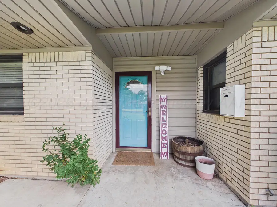 2517 9th Avenue, Canyon, TX 79015 - #2