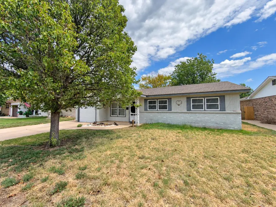 1808 N Christy Street, Pampa, TX 79065-3216 - #2