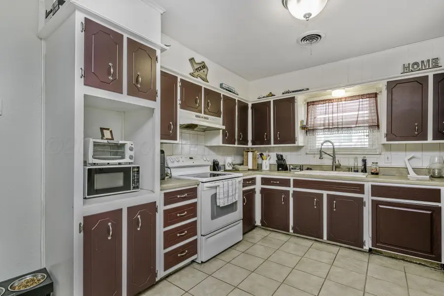 5144 Kirk Drive, Amarillo, TX 79110-3004 - Image #3