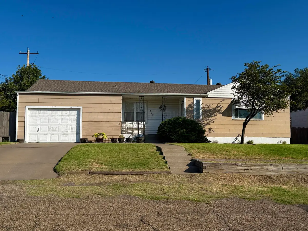 200 Cottonwood Street, Borger, TX 79007 - #1