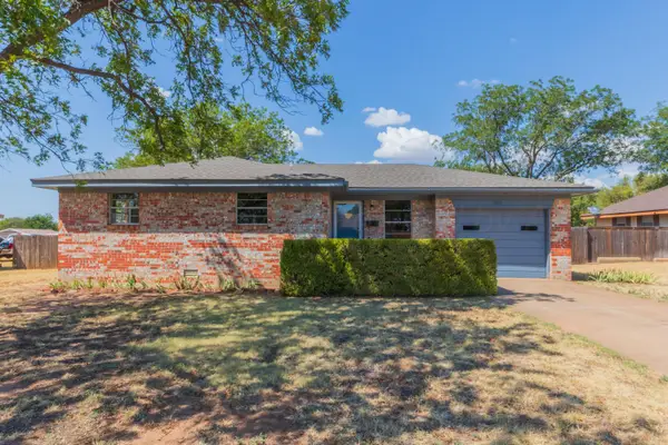 813 S Houston Street, Shamrock, TX 79079
