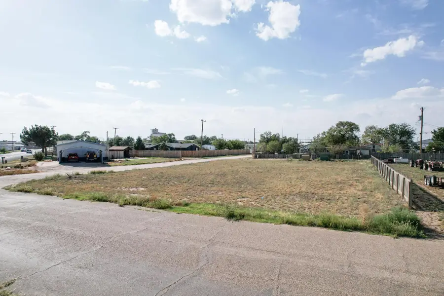102 Cammack Street, Dalhart, TX 79022 - #3