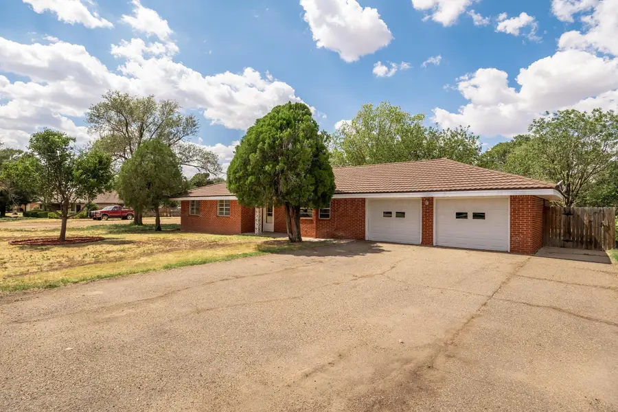 609 Ware Avenue, Groom, TX 79039 - #2