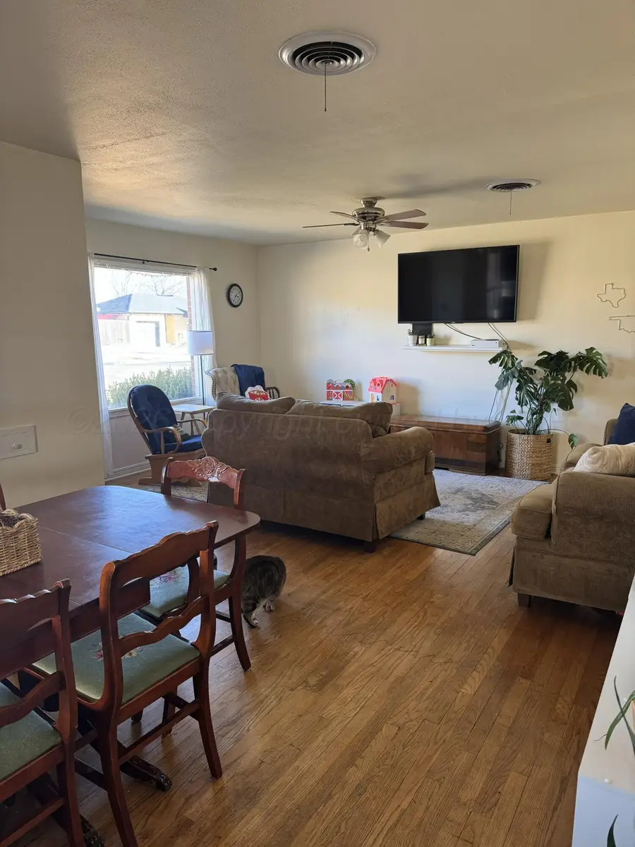 2006 Crockett Street, Amarillo, TX 79109-2044 - Image #2