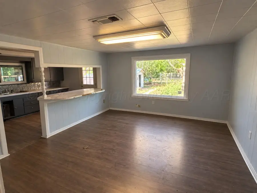 816 N Maple Street, Stratford, TX 79084 - #3