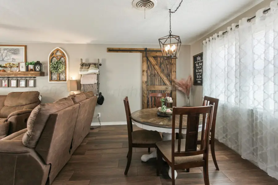 306 S Austin Street, Shamrock, TX 79079 - #3