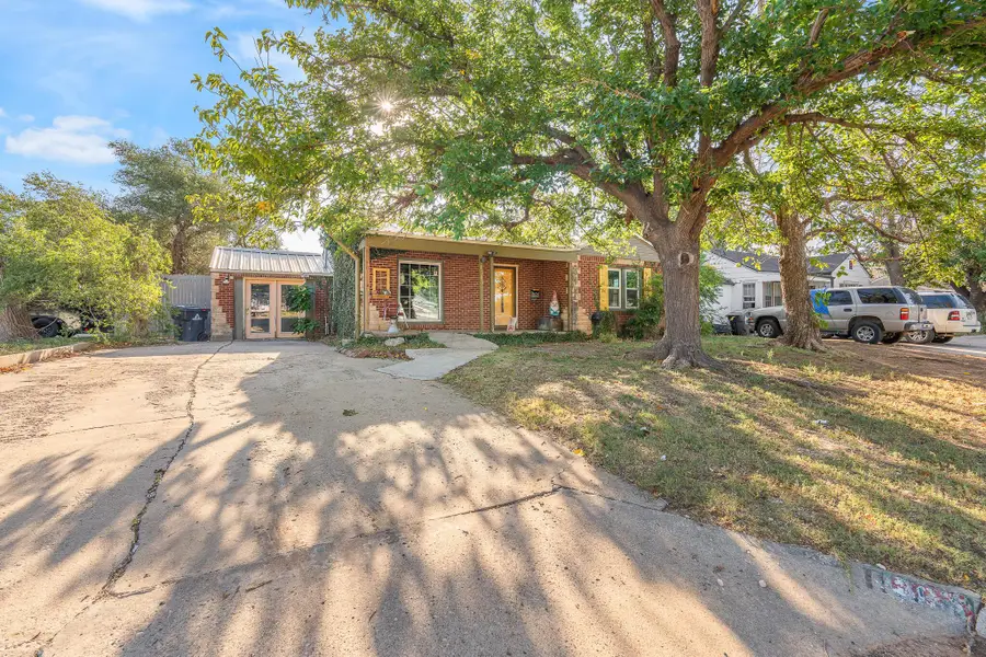 1303 S Avondale Street, Amarillo, TX 79106 - #2
