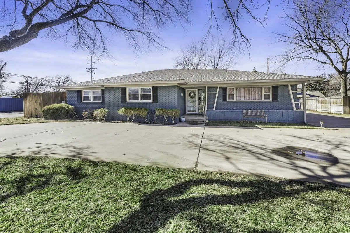 3228 S Travis Street, Amarillo, TX 79109-3528 - Image #1