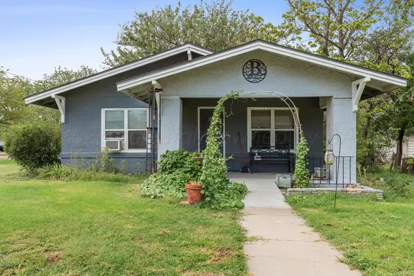 710 Goodnight Street, Clarendon, TX 79226