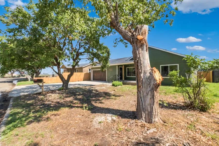 722 Cedar Avenue, Dumas, TX 79029-2604 - #3