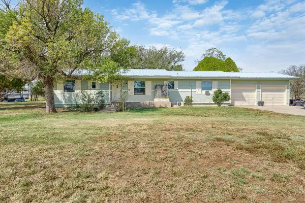 5051 County Road 2, Clarendon, TX 79226
