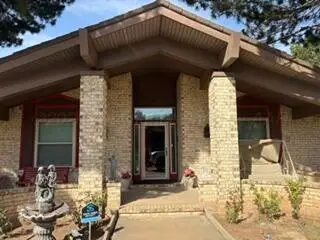 203 Carson Avenue, Dumas, TX 79029-3425