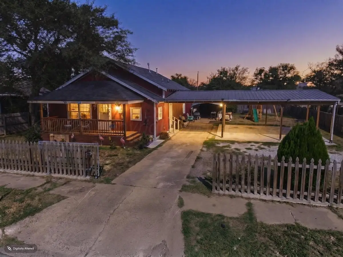 1005 E Francis Avenue, Pampa, TX 79065-6723 - #1