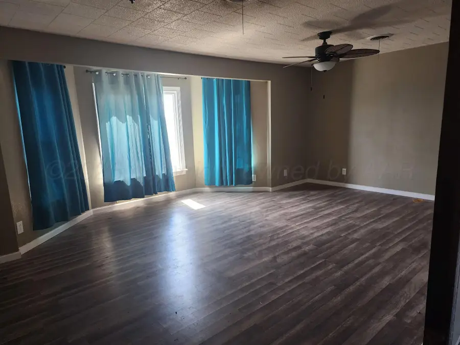 124 Cottonwood Street, Borger, TX 79007 - #2