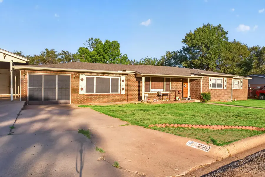 229 Garrett Street, Borger, TX 79007 - #3