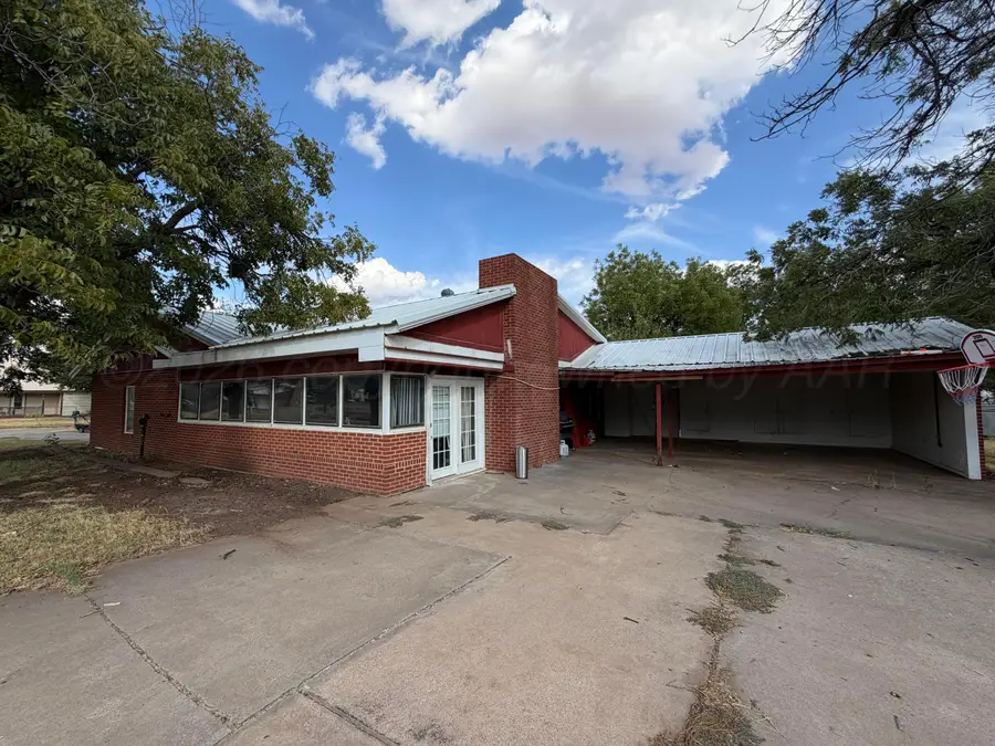 700 Avenue D Se, Childress, TX 79201 - #3