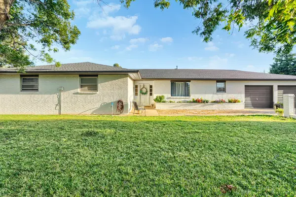 1309 E 16th Street, Dalhart, TX 79022