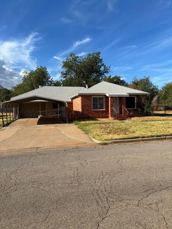 606 NE Avenue C, Childress, TX 79201