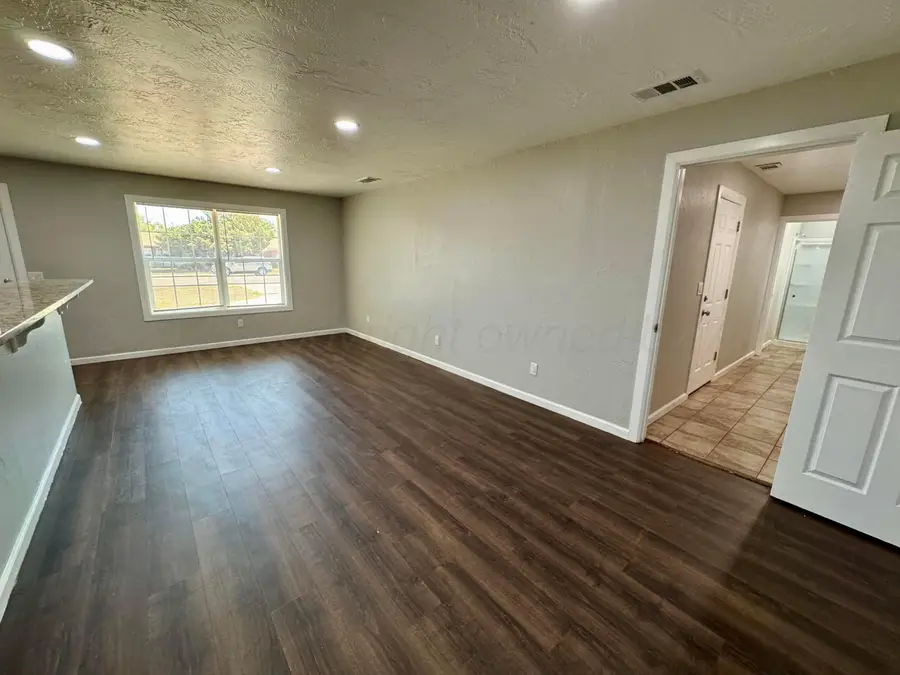 709 Cherokee Drive, Hereford, TX 79045 - #3