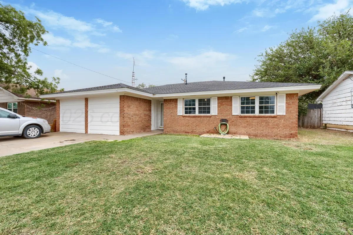 610 Avenue J, Hereford, TX 79045 - #1