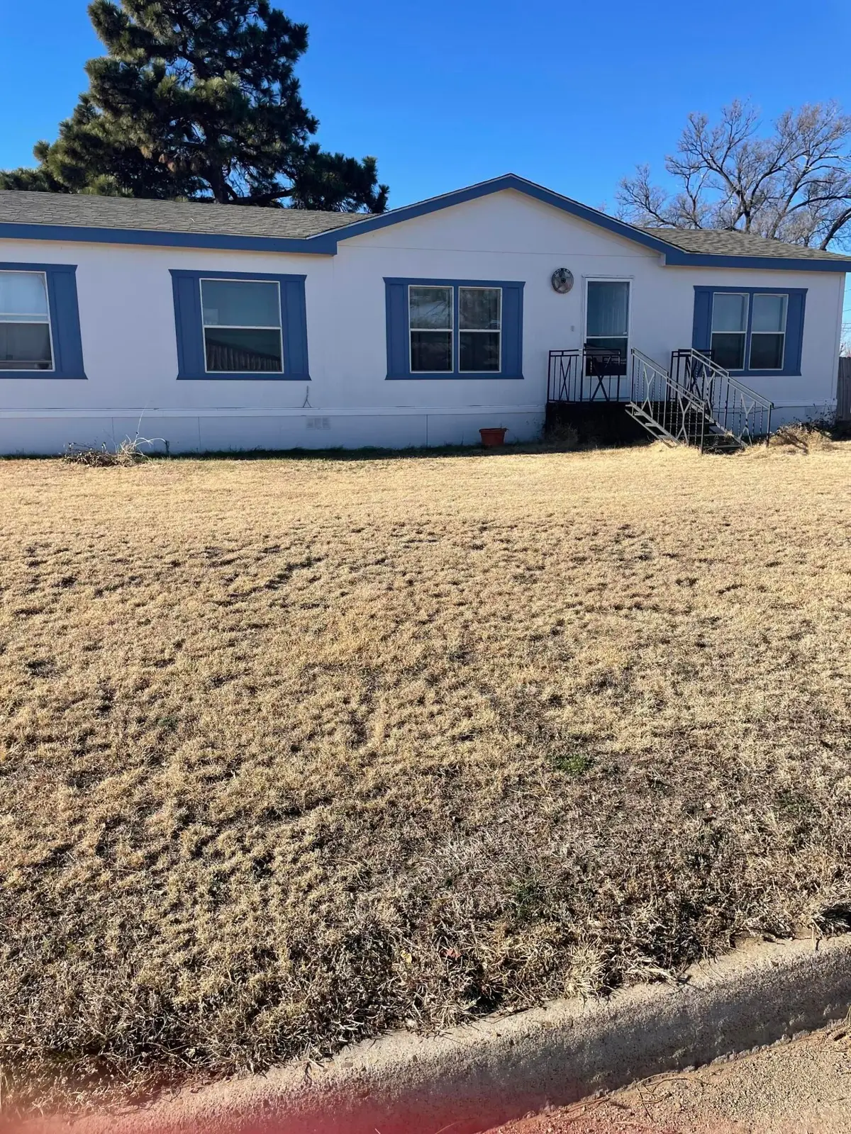 401 N Grace Street, Stratford, TX 79084 - #1