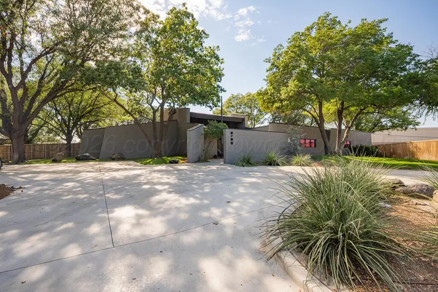 2615 Juniper Drive, Amarillo, TX 79109-1945 - #2