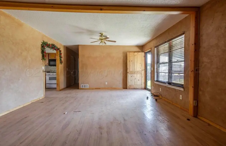 220 NW 11th Street, Dimmitt, TX 79027 - #3