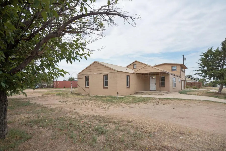 321 N Rider Street, Pampa, TX 79065-5753 - #2